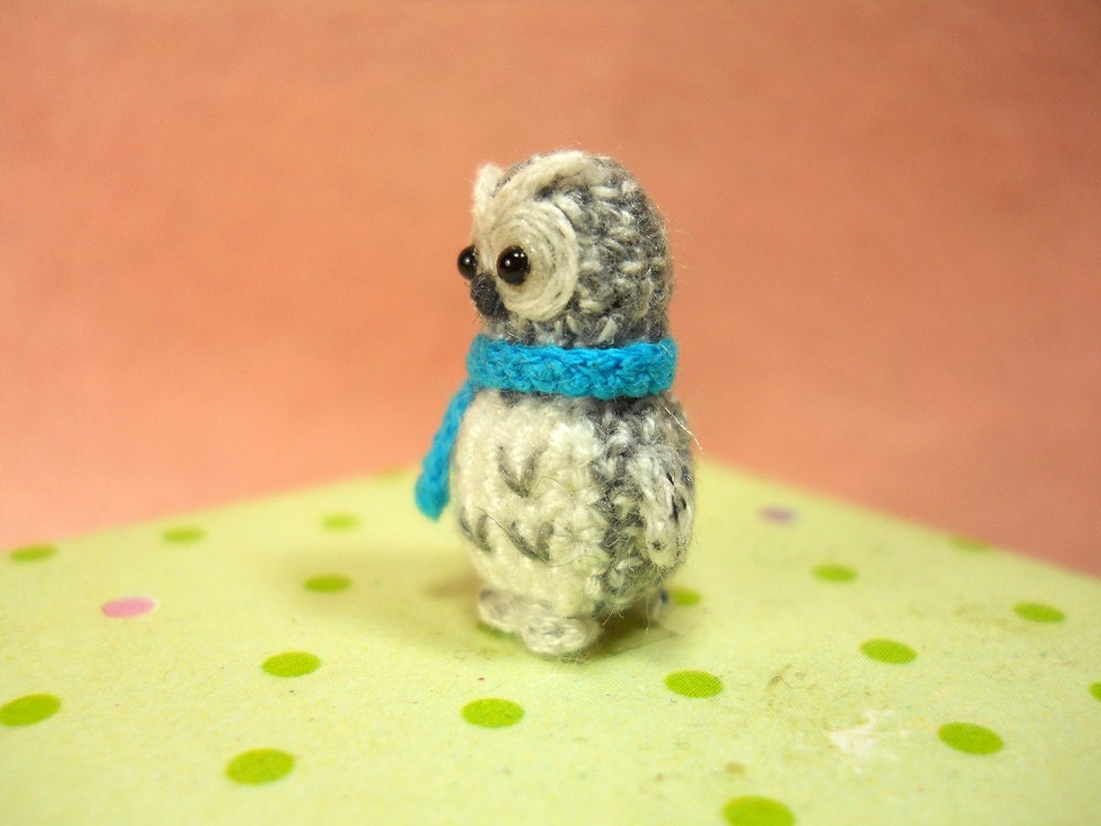 Polar Owl Blue Scarf - Crochet Miniature Bird Amigurumi - Made To Order