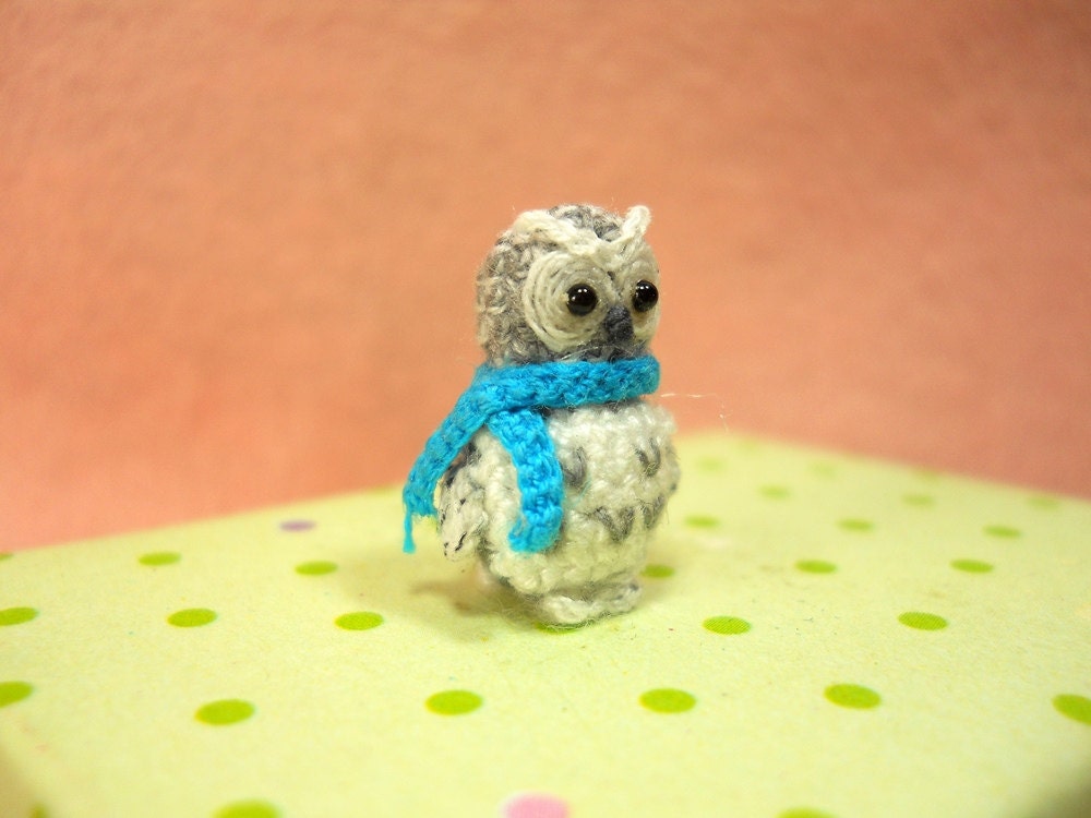 Polar Owl Blue Scarf - Crochet Miniature Bird Amigurumi - Made To Order