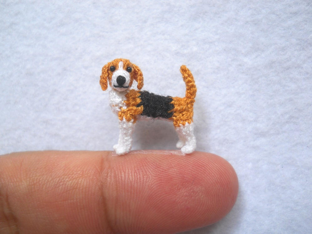 Miniature Beagle - Tiny Crochet Mini Amigurumi Dog Stuff Animal - Made To Order