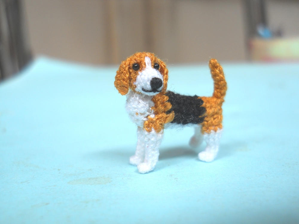 Miniature Beagle - Tiny Crochet Mini Amigurumi Dog Stuff Animal - Made To Order