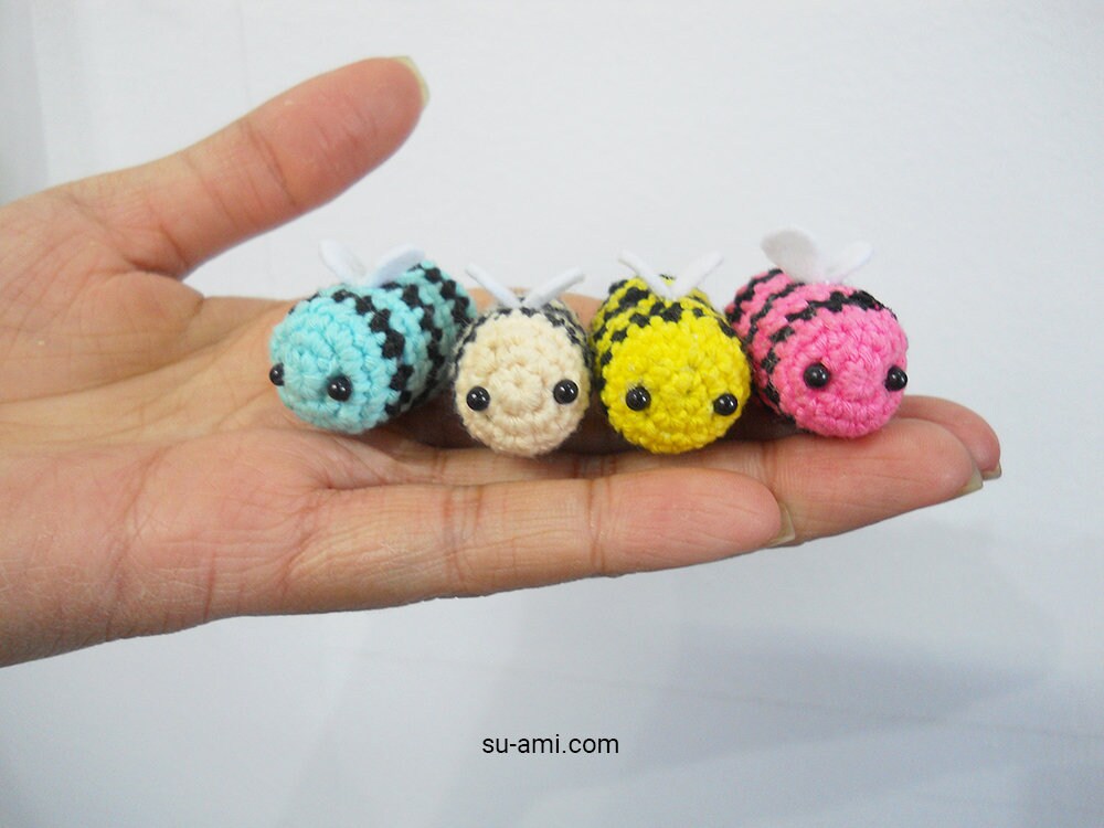 Crochet bee, Small Bee, Crocheted Bumble Bee, Decorative Bee, Tiny Bee Plush - Made to order.