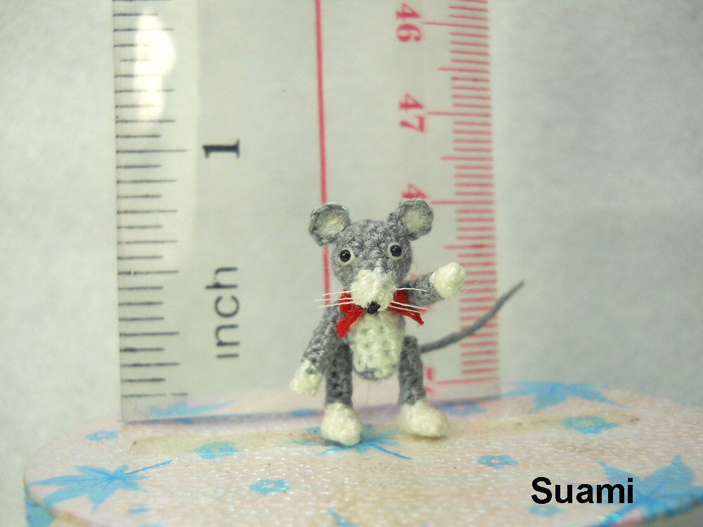 Tiny Crochet Mouse Rat - Micro Amigurumi Dollhouse Miniature Stuff Animal - Made To Order