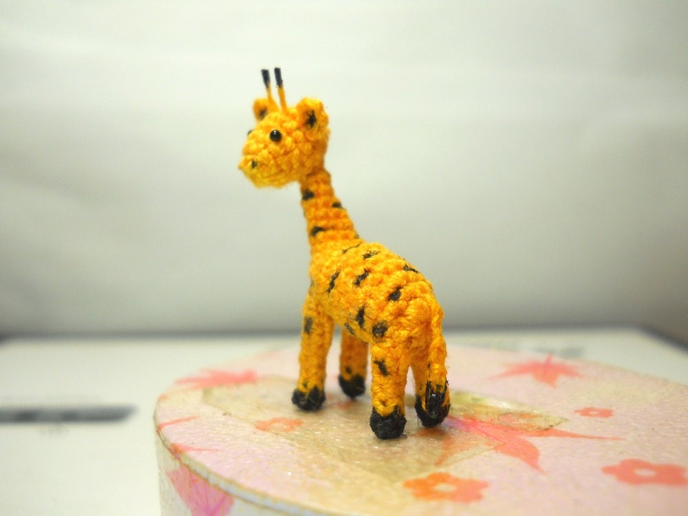 Mini Miniature Crochet Giraffe - Tiny Amigurumi Miniature Thread Animal Doll - Made To Order