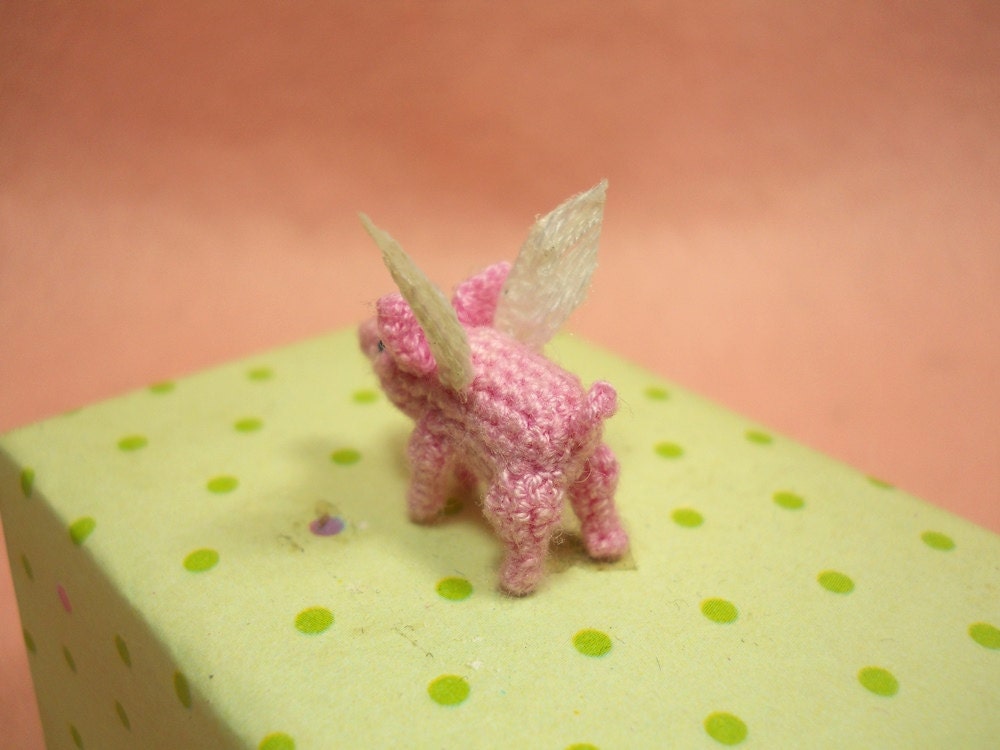 Miniature Plying Pig Amigururmi - Tiny Crocheted Winged Pig stuffed Animal - Made To Order
