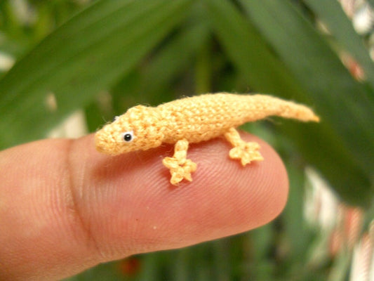 Miniature Lizard - Tiny Crochet Mini Gekko Amigurumi Tiny Animals - Made To Order