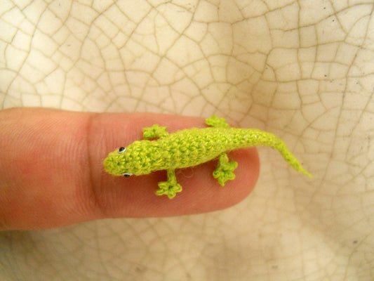 Micro Amigurumi Lizard - Tiny Crochet Mini Gekko Miniature Stuffed Animal - Made To Order