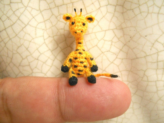 Tiny Walking Giraffe - Micro Dollhouse Miniature Crochet Animals - Mini Amigurumi Giraffe Plush Toy - Made to Order