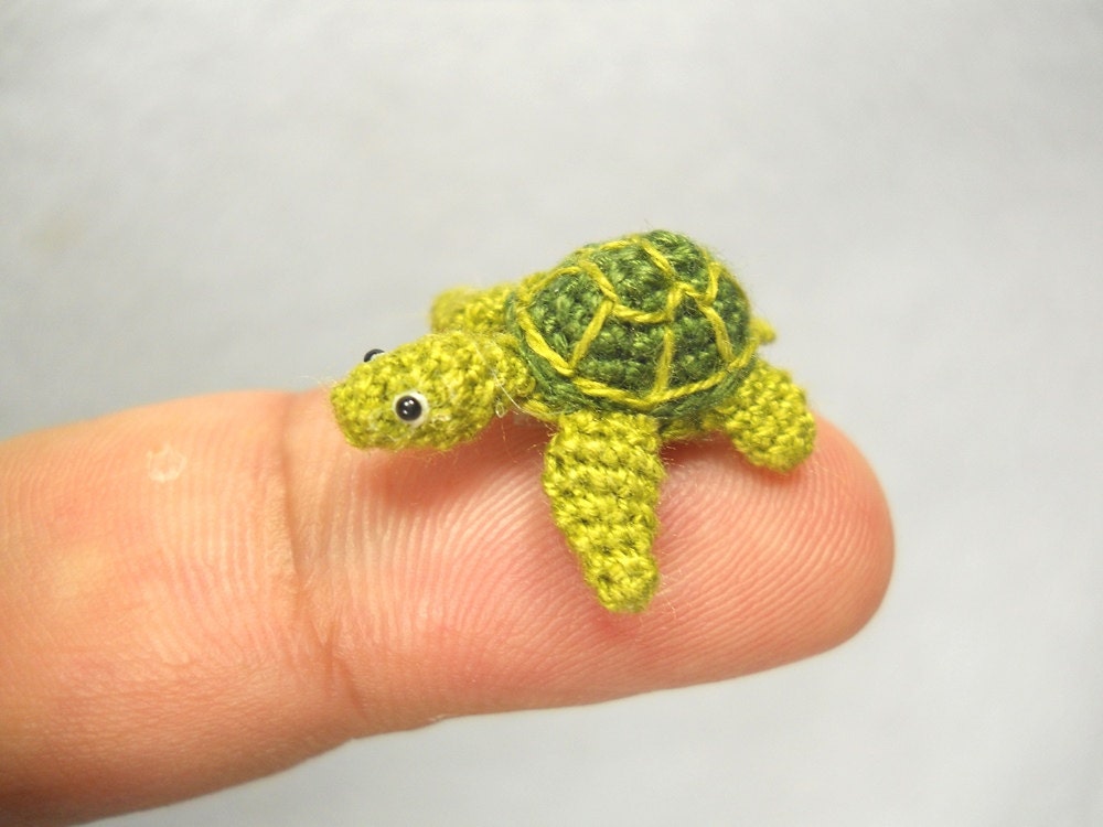 Miniature Green Sea Turtle - Amigurumi Crochet Miniature Tiny Stuffed Animal - Made To Order