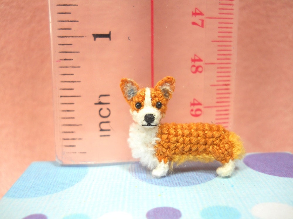 Pembroke Welsh Corgi - Amigurumi Crochet Tiny Dog Stuff Animal - Made to Order