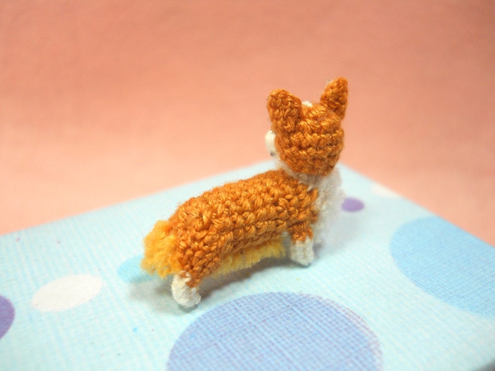 Pembroke Welsh Corgi - Amigurumi Crochet Tiny Dog Stuff Animal - Made to Order