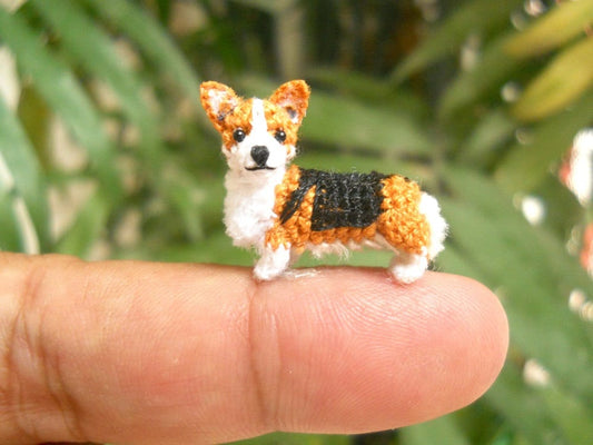 Mini Pembroke Welsh Corgi - Amigurumi Crochet Tiny Dog Stuff Animal - Made to Order