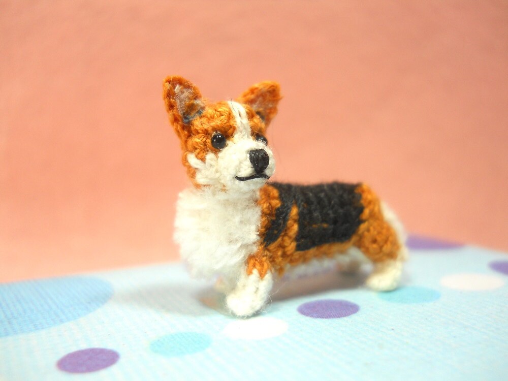 Mini Pembroke Welsh Corgi - Amigurumi Crochet Tiny Dog Stuff Animal - Made to Order