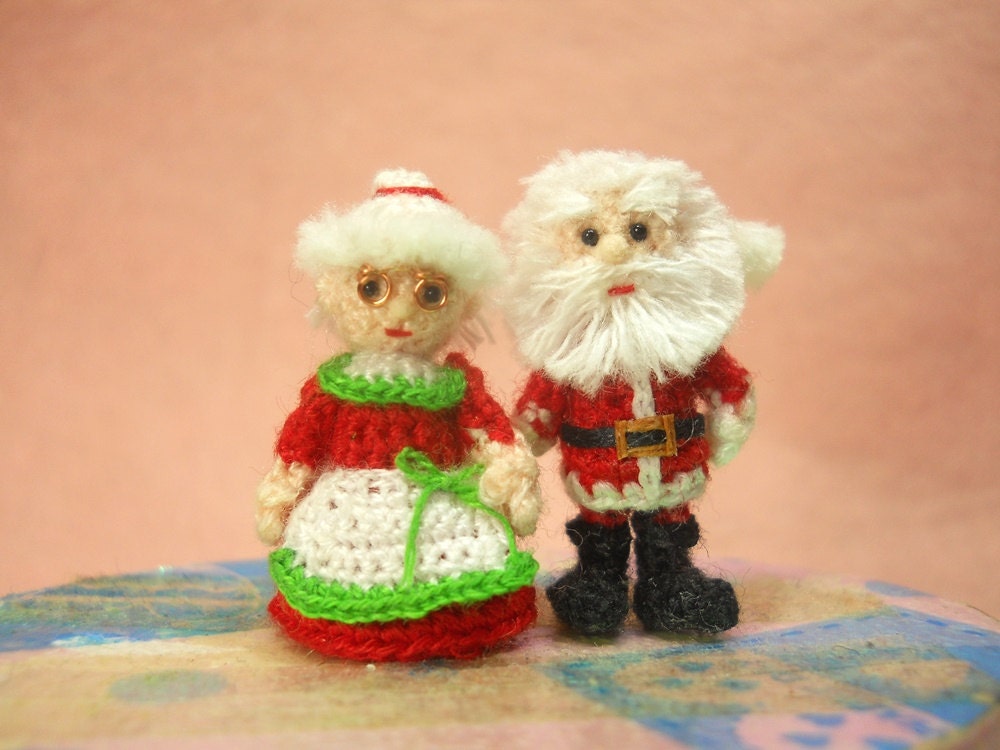 Mr and Mrs Santa Claus - Micro Amigurumi Crochet Tiny Doll - Made To Order