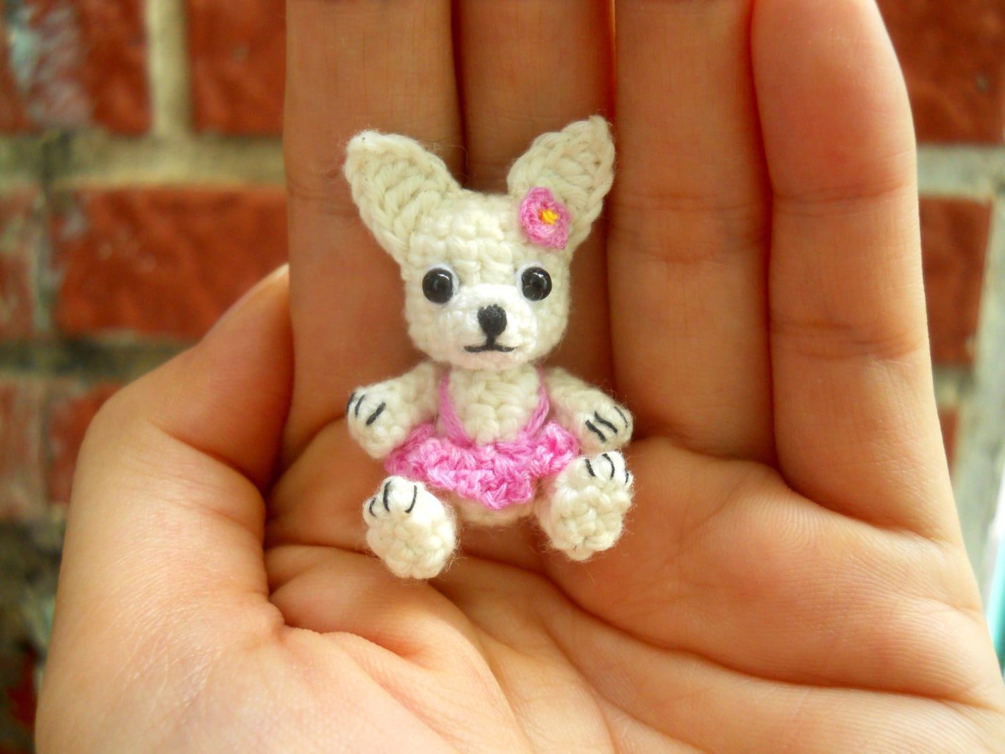 Mini Chihuahua Girl - Crochet Miniature Dog Stuffed Animals - Made To Order