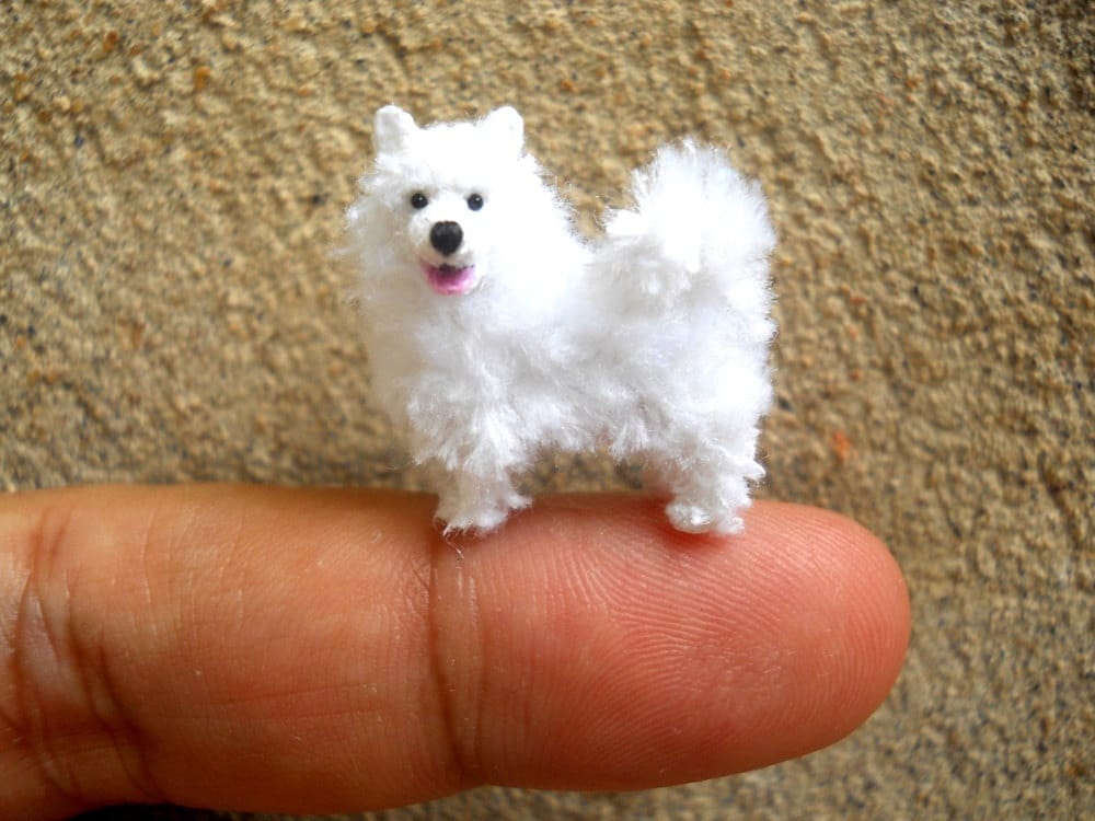 Miniature Samoyed - Micro Crochet Mini Amigurumi Dog Stuff Animal - Made To Order
