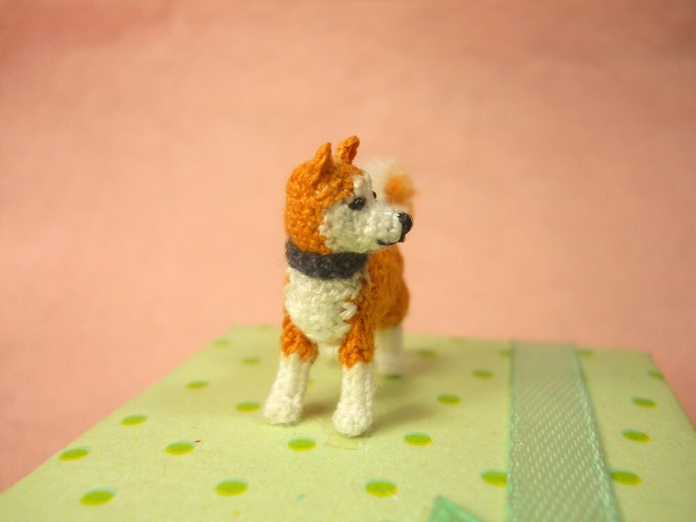 Miniature Akita - Tiny Crochet Mini Amigurumi Dog Stuff Animal - Made To Order