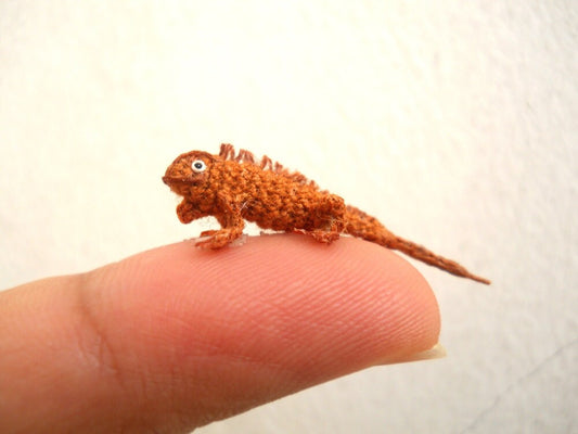 Micro Brown Iguana - Miniature Crochet Mini Lizard stuffed animal - Made To Order