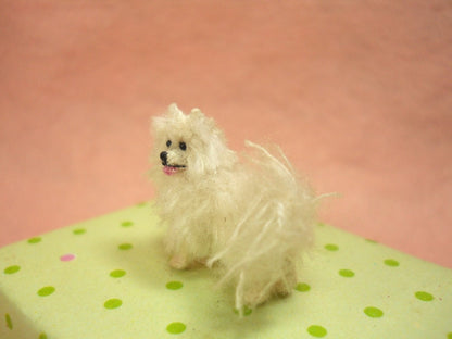 Miniature White Pomeranian - Tiny Crochet Dog Stuffed Animals - Made To Order