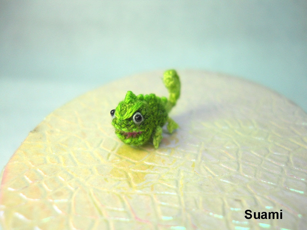 Micro Green Chameleon - Small Crochet Mini Amigurumi Miniature Tiny Animals - Made To Order