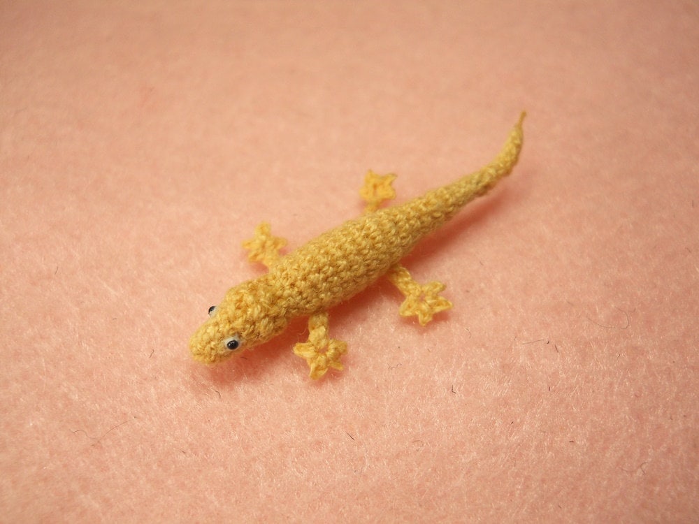 Miniature Lizard - Tiny Crochet Mini Gekko Amigurumi Tiny Animals - Made To Order