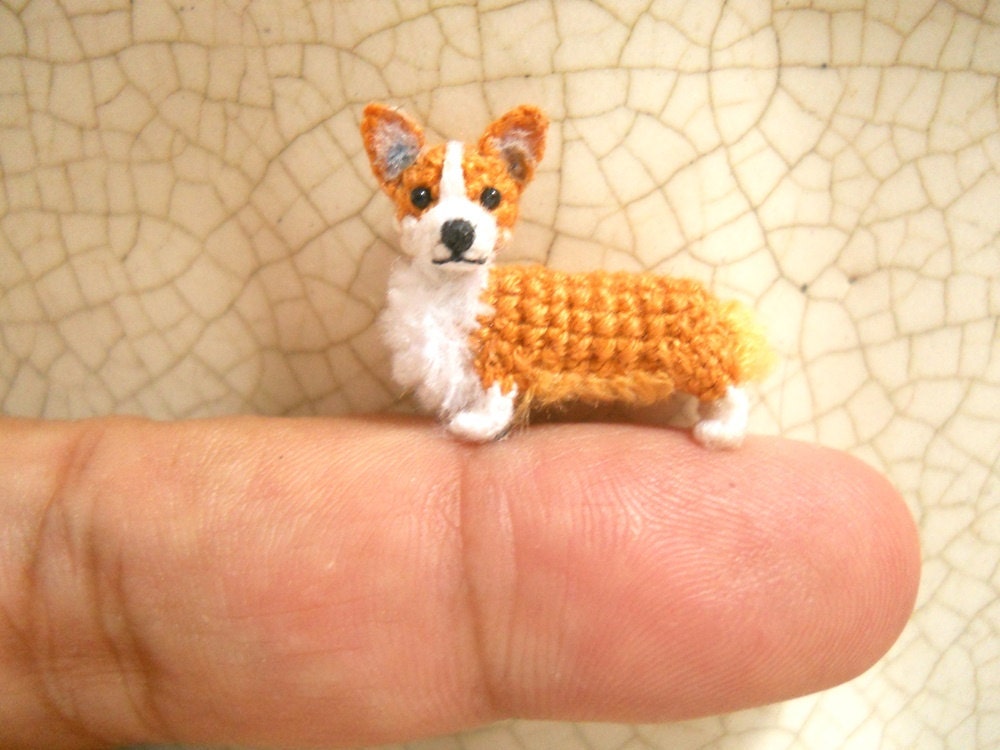 Pembroke Welsh Corgi - Amigurumi Crochet Tiny Dog Stuff Animal - Made to Order