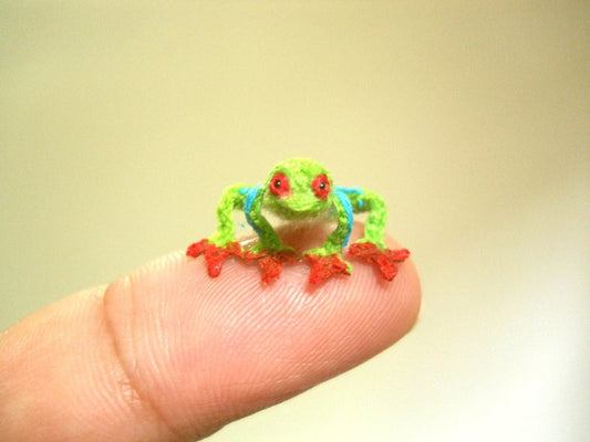 Red Eyed Tree Frog - Micro Crochet Miniature Tiny Stuffed Animals - Made To Order