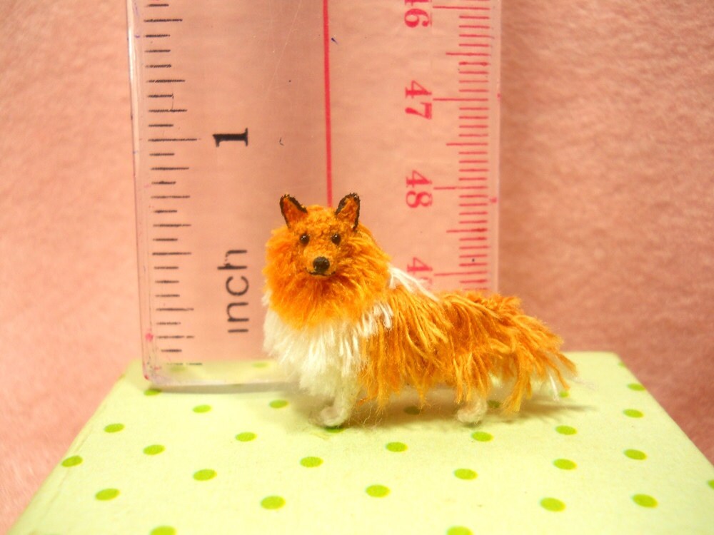 Rough Collie - Tiny Crochet Miniature Dog Stuffed Animals - Made To Order