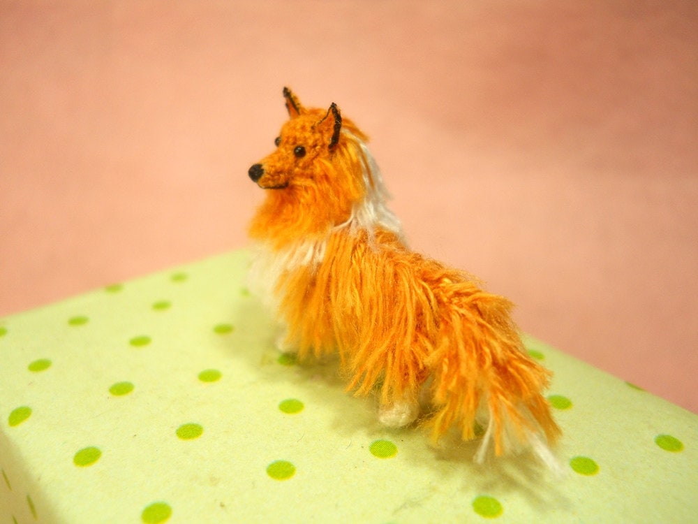 Rough Collie - Tiny Crochet Miniature Dog Stuffed Animals - Made To Order