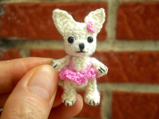 Mini Chihuahua Girl - Crochet Miniature Dog Stuffed Animals - Made To Order
